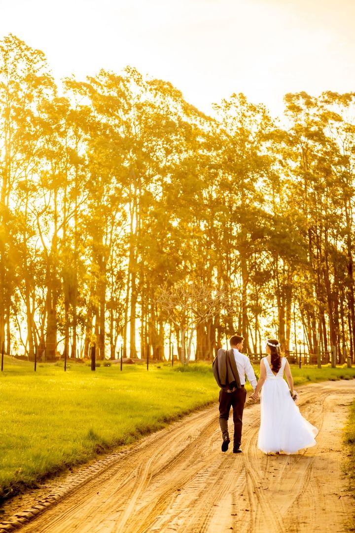 Foto Ensaio de Casal ao por do Sol Foto Ensaio de Casal ao por do Sol - Imagem 174