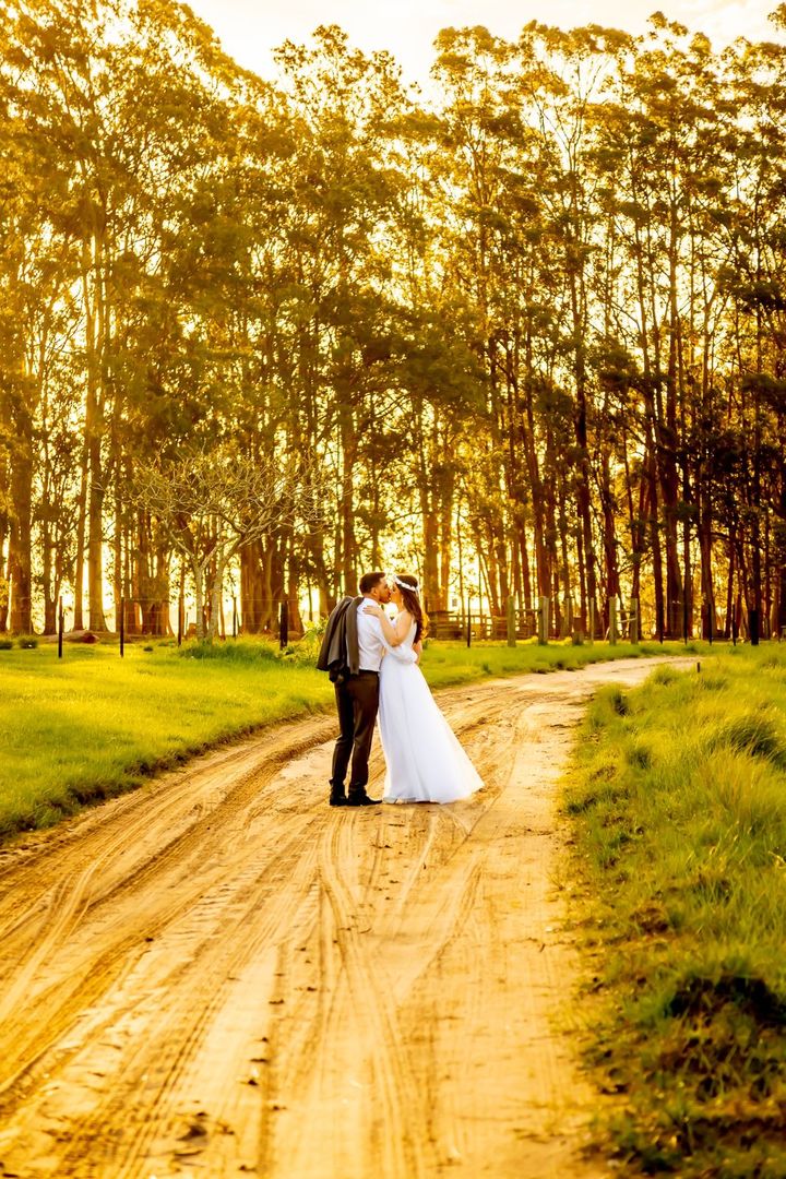 Foto Ensaio de Casal ao por do Sol Foto Ensaio de Casal ao por do Sol - Imagem 175
