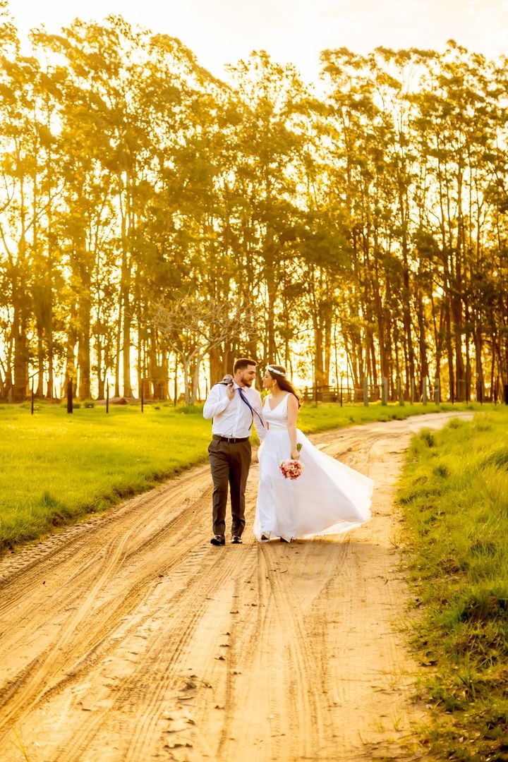 Foto Ensaio de Casal ao por do Sol Foto Ensaio de Casal ao por do Sol - Imagem 179
