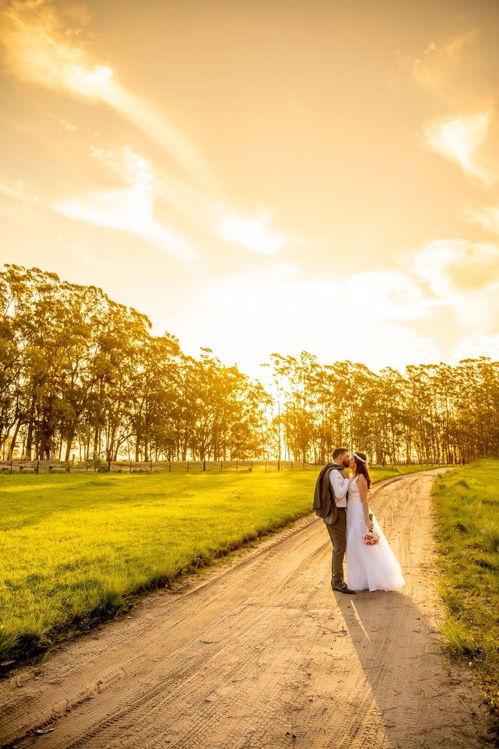 Foto Ensaio de Casal ao por do Sol Foto Ensaio de Casal ao por do Sol - Imagem 185