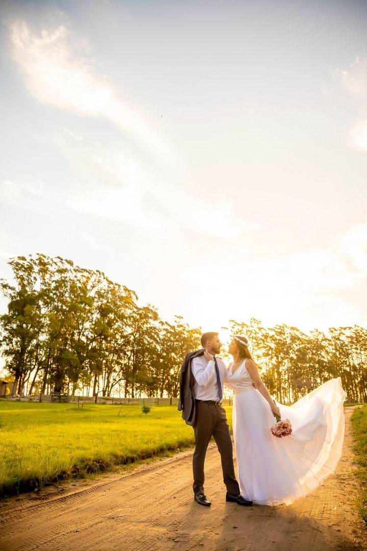 Foto Ensaio de Casal ao por do Sol Foto Ensaio de Casal ao por do Sol - Imagem 186