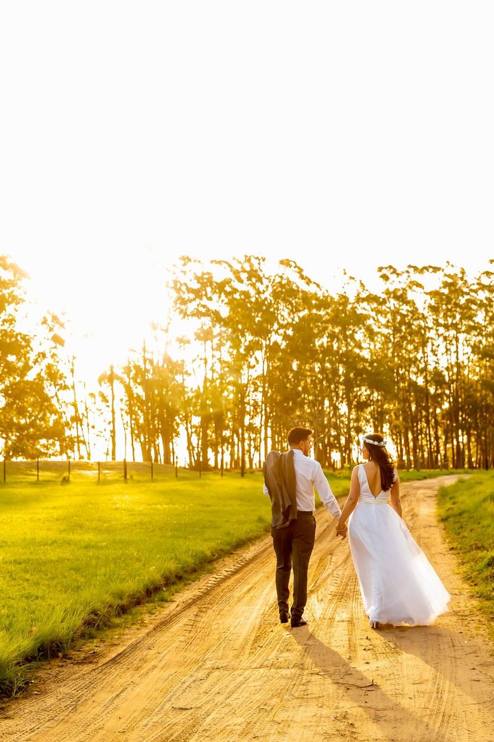 Foto Ensaio de Casal ao por do Sol Foto Ensaio de Casal ao por do Sol - Imagem 254