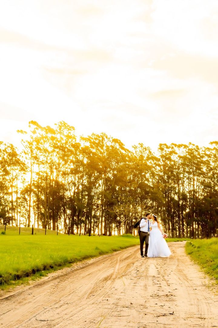 Foto Ensaio de Casal ao por do Sol Foto Ensaio de Casal ao por do Sol - Imagem 260