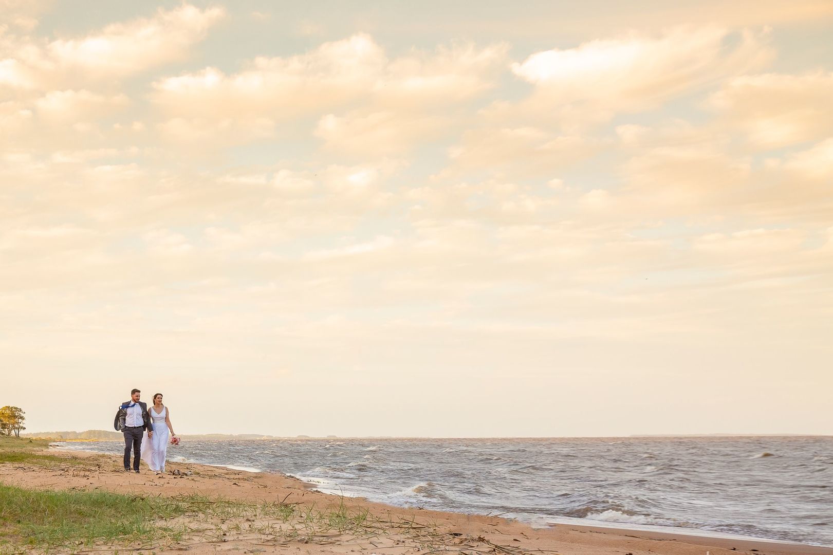 Foto Ensaio de Casal ao por do Sol Foto Ensaio de Casal ao por do Sol - Imagem 267