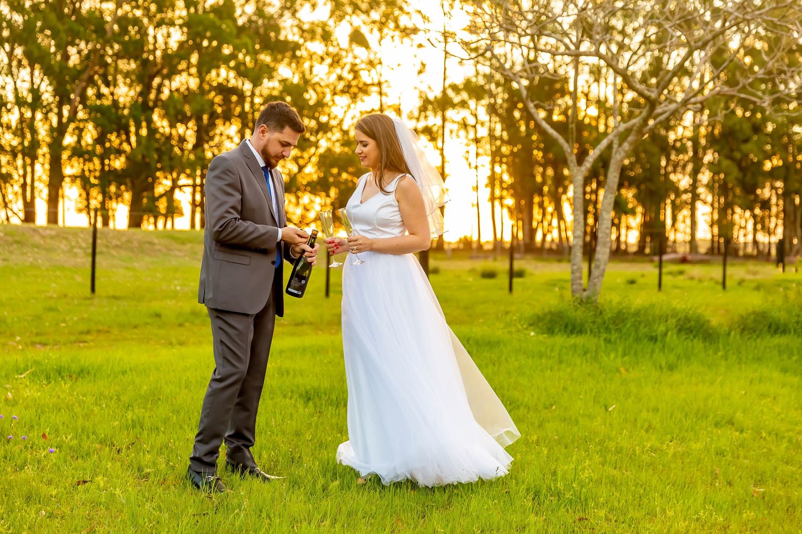 Foto Ensaio de Casal ao por do Sol Foto Ensaio de Casal ao por do Sol - Imagem 270