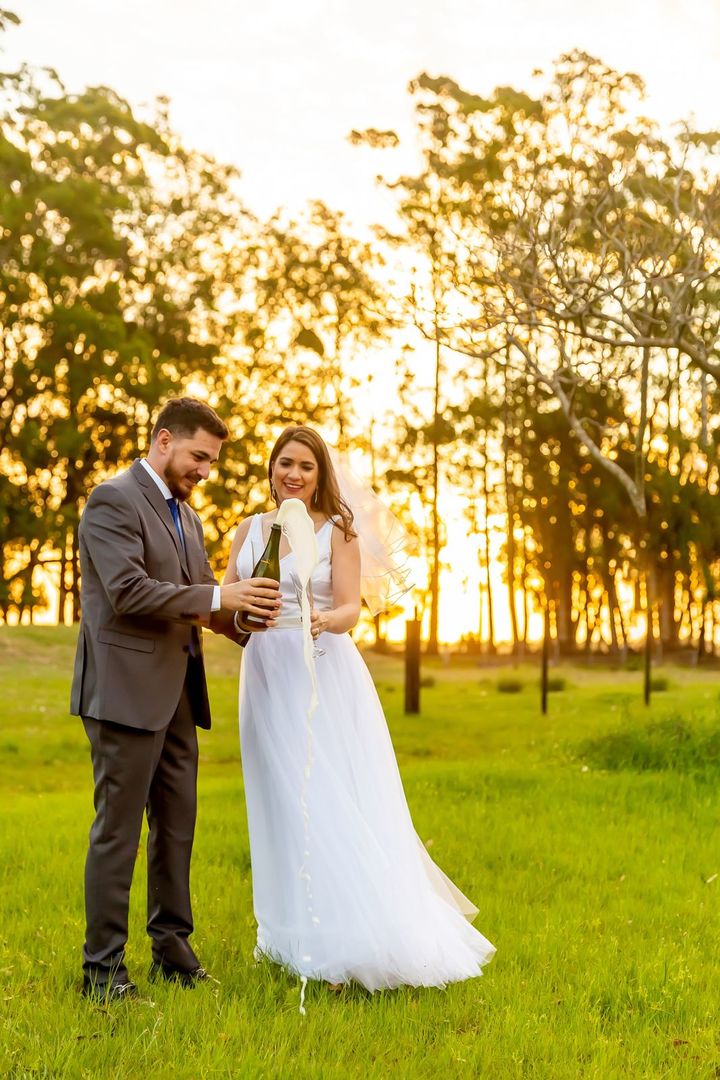 Foto Ensaio de Casal ao por do Sol Foto Ensaio de Casal ao por do Sol - Imagem 272