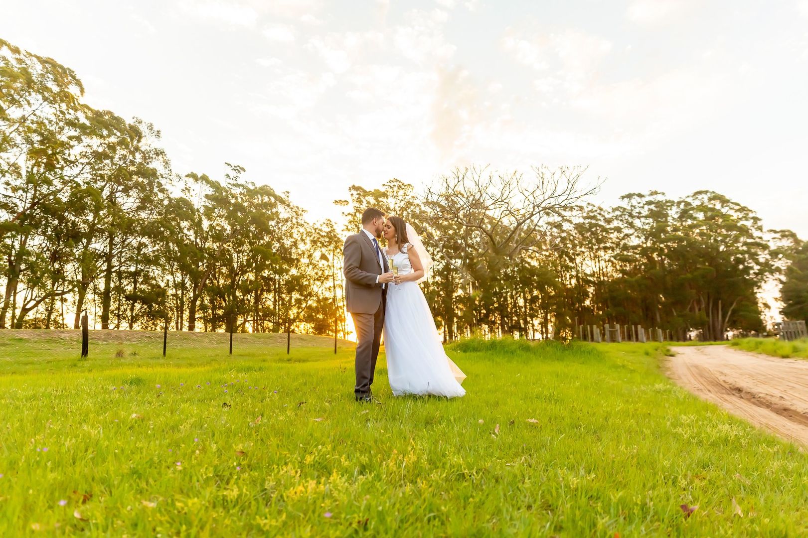 Foto Ensaio de Casal ao por do Sol Foto Ensaio de Casal ao por do Sol - Imagem 276
