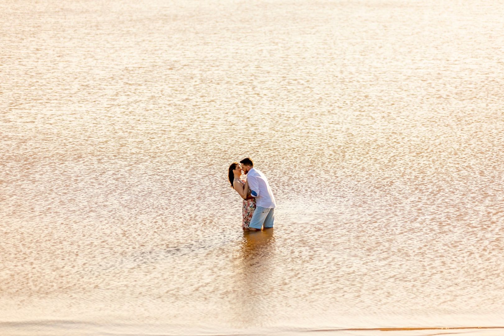 Foto Ensaio de Casal ao por do Sol Foto Ensaio de Casal ao por do Sol - Imagem 31