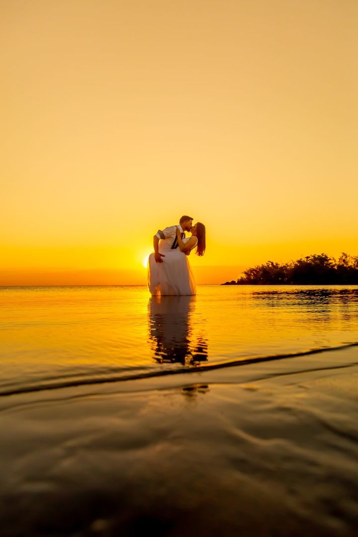 Foto Ensaio de Casal ao por do Sol Foto Ensaio de Casal ao por do Sol - Imagem 114